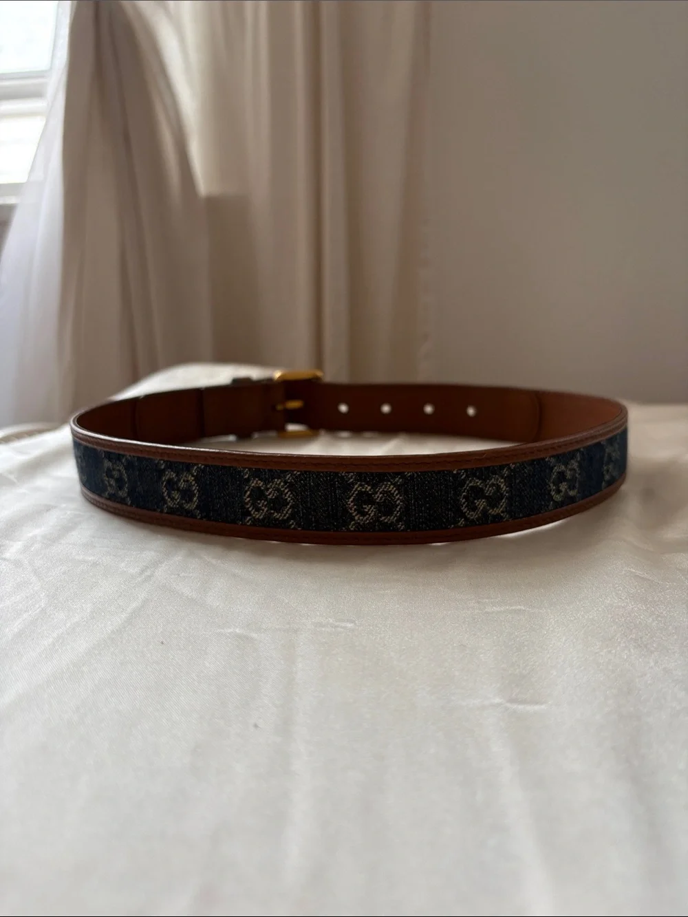 NEW women Gucci Brown Leather w/ denim belt